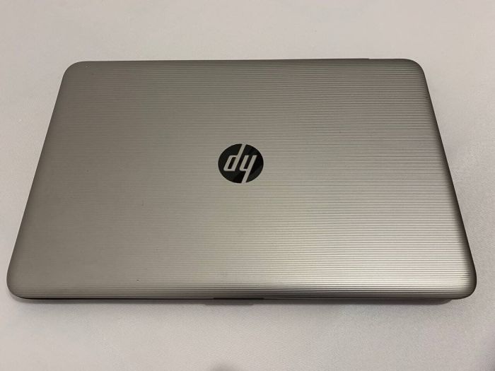 Ноутбук Б-клас HP 15-ay102nf / 15.6" (1366x768) TN / Intel Core i5-7200U (2 (4) ядра по 2.5 - 3.1 GHz) / 8 GB DDR4 / 128 GB SSD / AMD Radeon R5 M330, 2 GB DDR3, 64-bit / WebCam / DVD-RW б/в - изображение 7
