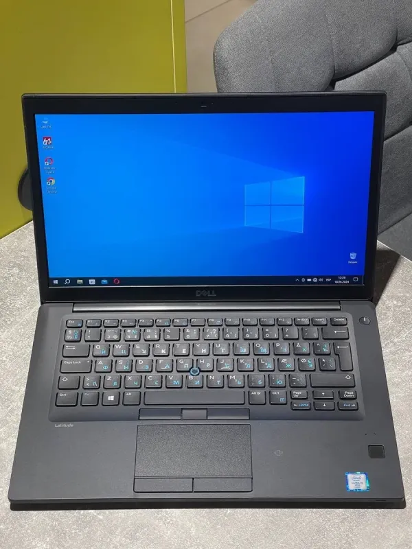 Ультрабук Dell Latitude 7480 / 14" (1920x1080) IPS / Intel Core i5-6200U (2 (4) ядра по 2.3 - 2.8 GHz) / 8 GB DDR4 / 240 GB SSD / Intel HD Graphics 520 / WebCam / 3G б/в - зображення 2