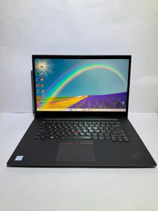 Мобільна робоча станція Lenovo ThinkPad P1 Gen1 / 15.6" (3840x2160) IPS Touch / Intel Xeon E-2176M (6 (12) ядер по 2,7 - 4,4 ГГц) / 32 ГБ DDR4 / 256 ГБ SSD + 256 ГБ SSD / nVidia Quadro P2000, 4 ГБ GDDR5, 128-біт / WebCam / Windows 10 б/в - зображення 2