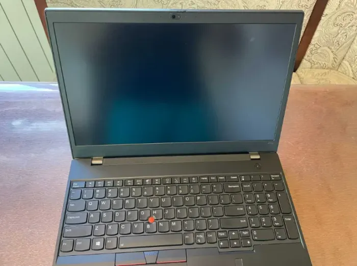 Робоча станція Б-клас Lenovo ThinkPad P15v / 15.6" (1920x1080) IPS / Intel Core i7-10850H (6 (12) ядер по 2.7 - 5.1 GHz) / 32 GB DDR4 / 256 GB SSD / nVidia Quadro P620, 4 GB GDDR5, 128-bit / WebCam б/в - зображення 5