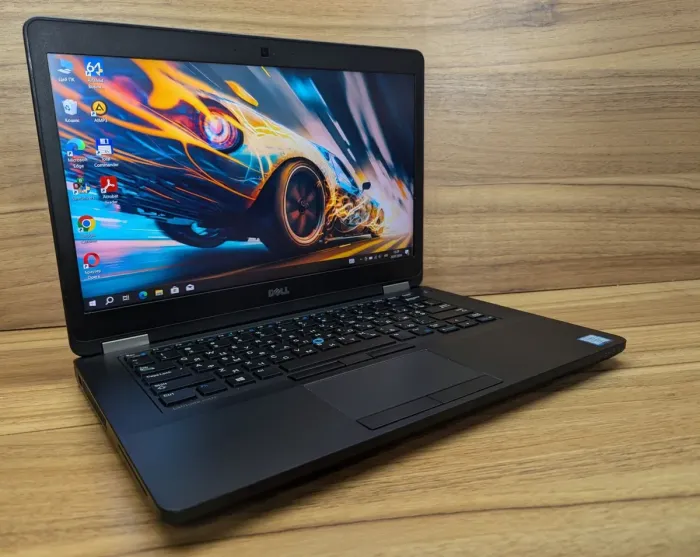 Ноутбук Dell Latitude E5470 / 14" (1366x768) TN / Intel Core i5-6300U (2 (4) ядра по 2.4 - 3.0 GHz) / 8 GB DDR4 / 256 GB SSD / Intel HD Graphics 520 / WebCam / Windows 10 б/в - зображення 4