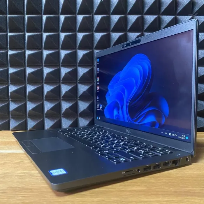 Ультрабук Dell Latitude 5400 / 14" (1920x1080) TN Touch / Intel Core i5-8350U (4 (8) ядра по 1.7 - 3.6 GHz) / 16 GB DDR4 / 180 GB SSD / Intel UHD Graphics 620 / WebCam б/в - зображення 6