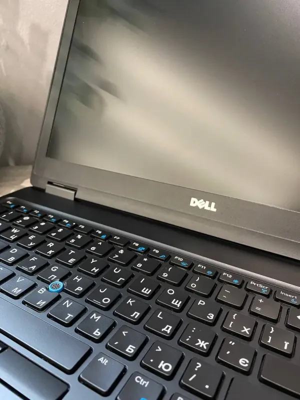 Ноутбук Dell Latitude 5580 / 15.6" (1920x1080) TN / Intel Core i5-7440HQ (4 ядра по 2.8 - 3.8 GHz) / 8 GB DDR4 / 256 GB SSD M.2 / Intel HD Graphics 630 / WebCam / Win 10 б/в - зображення 5
