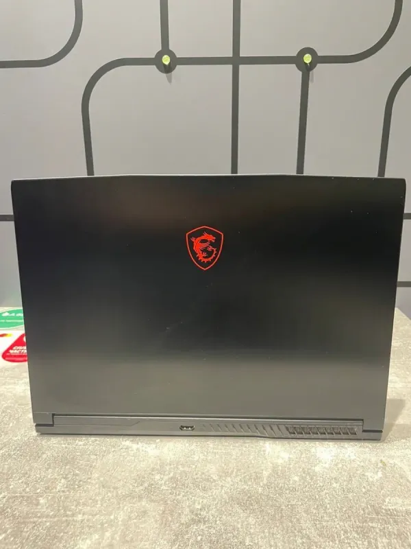 Ігровий ноутбук MSI Thin GF63 12VE-1643NEU / 15.6" (1920x1080) IPS / Intel Core i7-12650H (10 (16) ядер по 3.5 - 4.7 GHz) / 16 GB DDR4 / 512 GB SSD / nVidia GeForce RTX 4060, 8 GB GDDR6, 128-bit / WebCam б/в - зображення 4