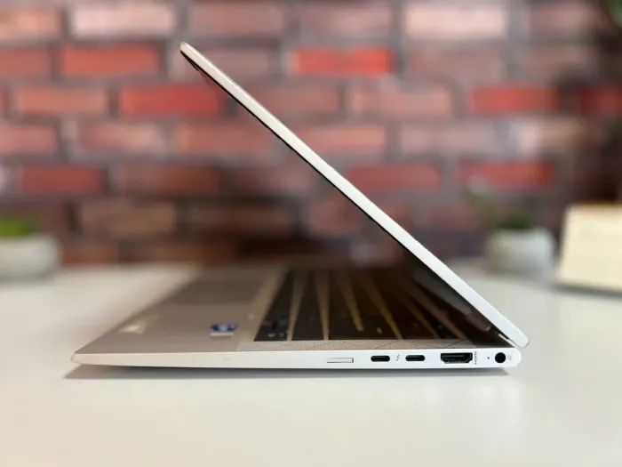 Ультрабук-трансформер HP EliteBook 830 G8 x360 / 13.3" (1920x1080) IPS Touch / Intel Core i5-1145G7 (4 (8) ядра по 2.6 - 4.4 GHz) / 16 GB DDR4 / 512 GB SSD / Intel Iris Xe Graphics / WebCam б/в - зображення 7