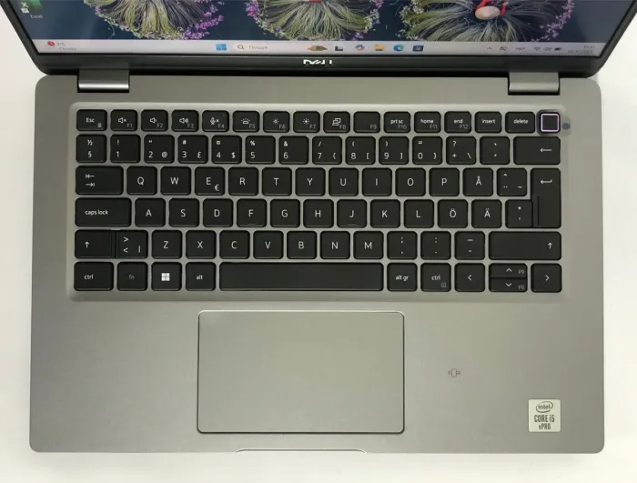 Ультрабук Б-клас Dell Latitude 5420 / 14" (1920x1080) IPS / Intel Core i5-10310U (4 (8) ядра по 1.7 - 4.4 GHz) / 16 GB DDR4 / 256 GB SSD / Intel Iris X Graphics / WebCam / Win 11 Pro б/в - зображення 8