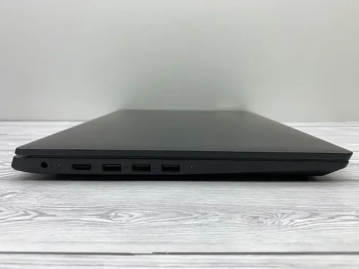 Ноутбук Б-клас Lenovo IdeaPad S145-15IWL / 15.6" (1920x1080) TN / Intel Core i5-8265U (4 (8) ядра по 1.6 - 3.9 GHz) / 8 GB DDR4 / 240 GB SSD / Intel UHD Graphics 620 / WebCam б/в - зображення 4