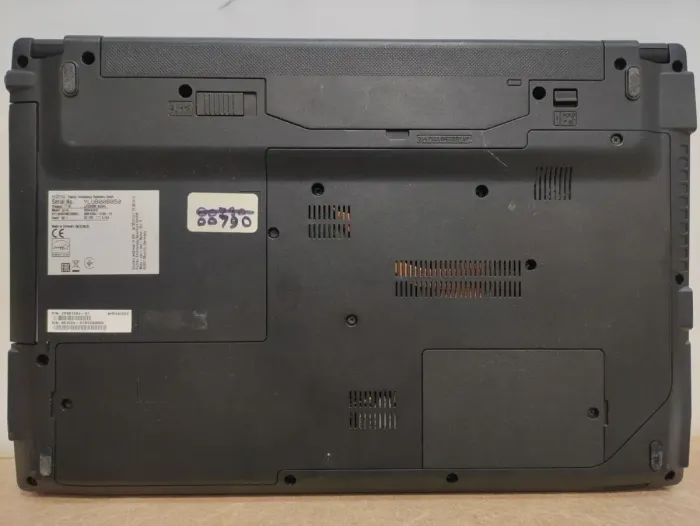 Ноутбук Fujitsu LifeBook AH544 / 15.6'' (1366x768) TN / Intel Core i5-4200M (2 (4) ядра по 2.5 - 3.1 GHz) / 8 GB DDR3 / 256 GB SSD / nVidia GeForce GT 720M, 2 GB GDDR3, 64-bit / WebCam б/в - зображення 7