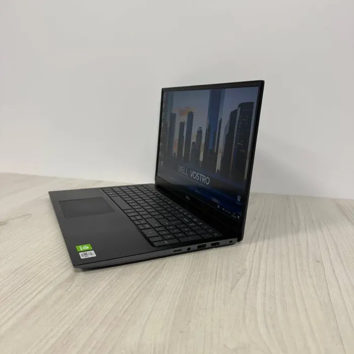 Ультрабук Б-клас Dell Vostro 5590 / 15.6" (1920x1080) IPS / Intel Core i5-10210U (4 (8) ядра по 1.6 - 4.2 GHz) / 8 GB DDR4 / 256 GB SSD / nVidia GeForce MX250, 2 GB GDDR5, 64-bit / WebCam б/в - зображення 5