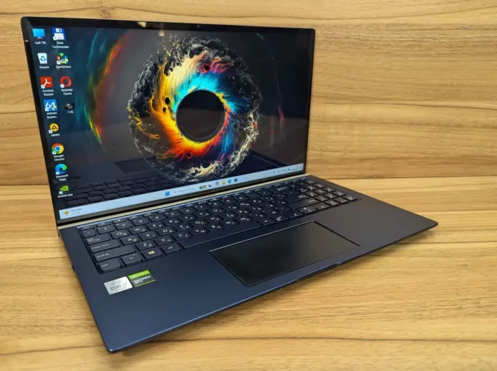 Ігровий ноутбук Asus ZenBook UX534F / 15.6" (1920x1080) IPS / Intel Core i7-10510U (4 (8) ядра по 1.8 - 4.9 GHz) / 16 GB DDR4 / 1000 GB SSD / nVidia GeForce GTX 1650, 4 GB GDDR5, 128-bit / WebCam / Windows 11 б/в - зображення 4