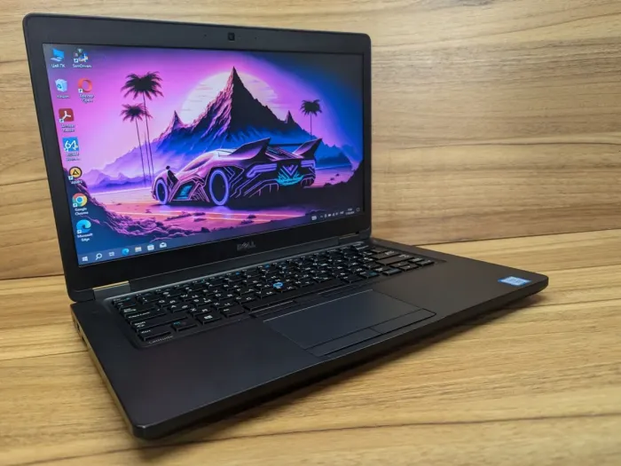 Ультрабук Dell Latitude 5480 / 14" (1366x768) TN / Intel Core i5-7200U (2 (4) ядра по 2.5 - 3.1 GHz) / 8 GB DDR4 / 256 GB SSD / HD Graphics 620 / WebCam / Win 10 б/в - зображення 4