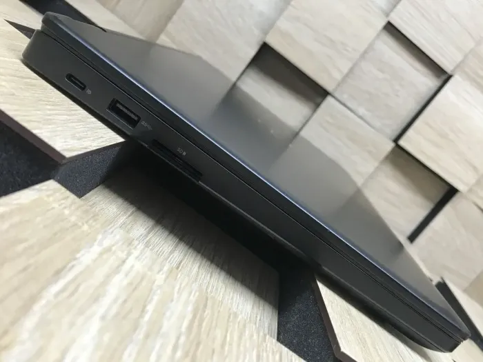 Ноутбук Б-клас Dell Latitude 5490 / 14" (1920x1080) IPS / Intel Core i5-7300U (2 (4) ядра по 2.6 - 3.5 GHz) / 8 GB DDR4 / 256 GB SSD M.2 / Intel HD Graphics 620 / WebCam / USB 3.1 / HDMI / Windows 10 б/в - зображення 5