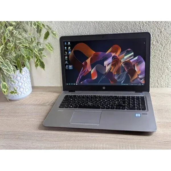 Ноутбук HP EliteBook 850 G3 / 15.6" (1920x1080) TN / Intel Core i7-6500U (2 (4) ядра по 2.5 - 3.1 GHz) / 16 GB DDR4 / 128 GB SSD + 1000 GB HDD / Intel HD Graphics 520 / WebCam б/в - зображення 2