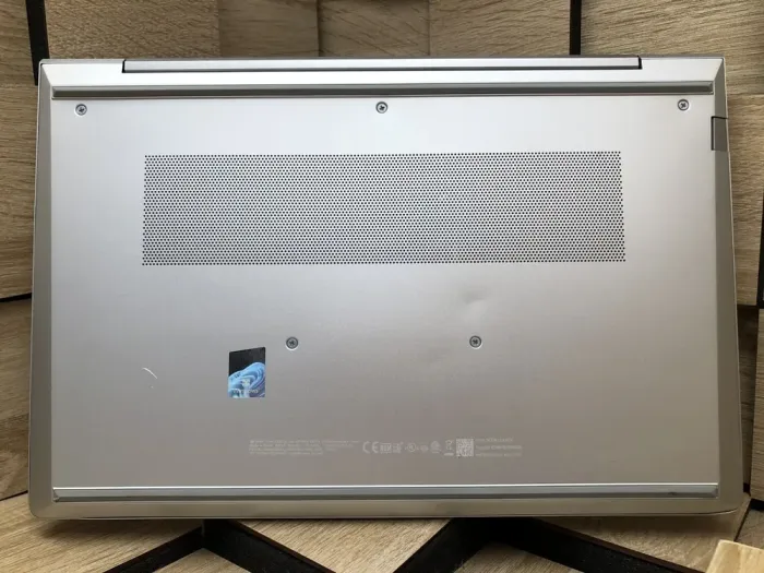 Ноутбук Б-клас HP EliteBook 640 G10 / 14" (1920x1080) IPS / Intel Core i5-1345U (10 (12) ядер по 1.2 - 4.7 GHz) / 16 GB DDR4 / 256 GB SSD M.2 / Intel Iris Xe Graphics / WebCam / USB4 / HDMI б/в - зображення 9