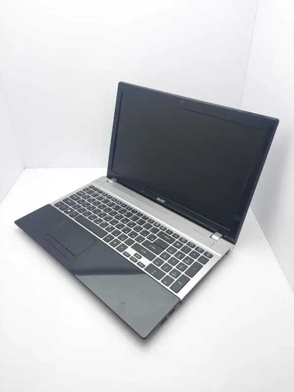 Ноутбук Б-клас Acer Aspire V3-531 / 15.6" (1366x768) TN / Intel Pentium B960 (2 ядра по 2.2 GHz) / 4 GB DDR3 / 500 GB HDD / Intel HD Graphics / WebCam б/в - зображення 4