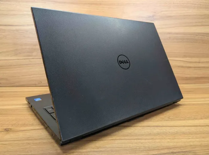 Ноутбук Dell Inspiron 15-3543 / 15.6" (1366x768) TN Touch / Intel Core i3-5005U (2 (4) ядра по 2.0 GHz) / 8 GB DDR3 / 240 GB SSD / Intel HD Graphics 5500 / WebCam / HDMI / Windows 10 б/в - зображення 6