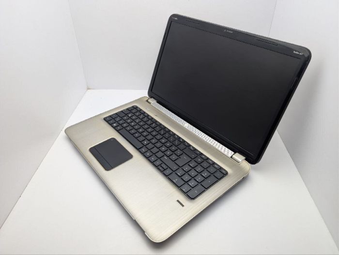 Ноутбук HP Pavilion dv7 6b55sg / 17.3" (1600x900) TN / Intel Core i7-2670QM (4 (8) ядра по 2.2 - 3.1 GHz) / 8 GB DDR3 / 750 GB HDD / AMD Radeon HD 6770M, 2 GB GDDR5, 128-bit / WebCam / DVD-ROM б/в - зображення 7