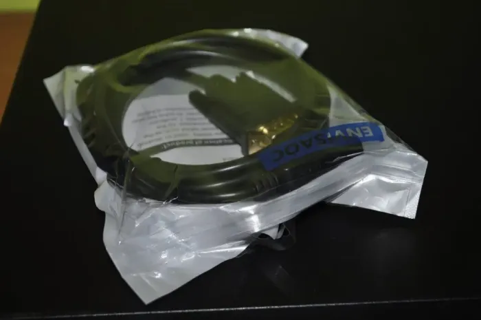 Комп'ютер Fujitsu Esprimo D757 E90 SFF / Intel Core i5-6500 (4 ядра по 3.2 - 3.6 GHz) / 16 GB DDR4 / 500 GB SSD + 500 GB HDD / Intel HD Graphics 530 / DVD-ROM / Windows 11 Pro б/в - зображення 3