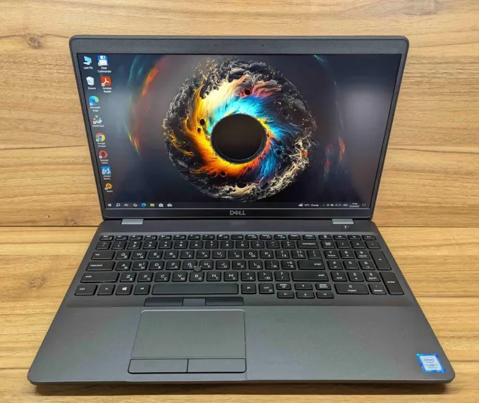 Ультрабук Dell Latitude 5500 / 15.6" (1920x1080) IPS / Intel Core i7-8665U (4 (8) ядра по 1.9 - 4.8 GHz) / 16 GB DDR4 / 480 GB SSD / Intel UHD Graphics / WebCam / Windows 10 б/в - зображення 2