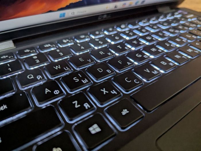 Ультрабук Dell Latitude 7420 / 14" (1920x1080) IPS / Intel Core i5-1145G7 (4 (8) ядра по 2.6 - 4.4 GHz) / 8 GB DDR4 / 256 GB SSD / Intel Iris Xe Graphics / WebCam / Windows 10 б/в - зображення 6