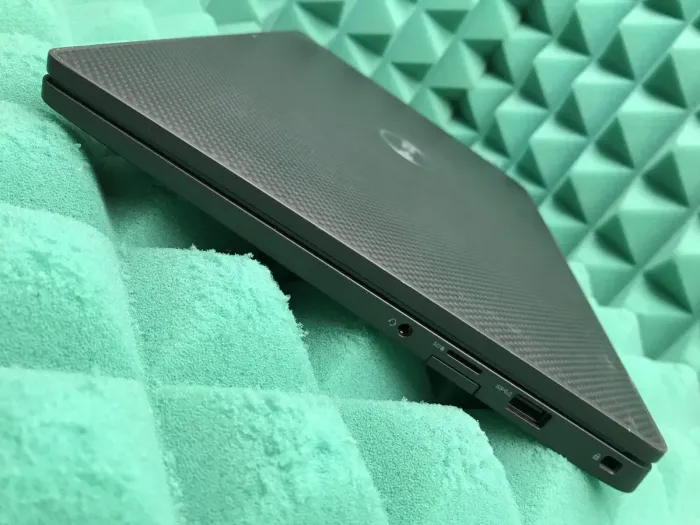 Ультрабук Б-клас Dell Latitude 7400 / 14" (1920x1080) IPS / Intel Core i5-8365U (4 (8) ядра по 1.6 - 4.1 GHz) / 16 GB DDR4 / 256 GB SSD M.2 / Intel UHD Graphics 620 / WebCam / USB 3.1 / HDMI / Windows 10 б/в - зображення 6