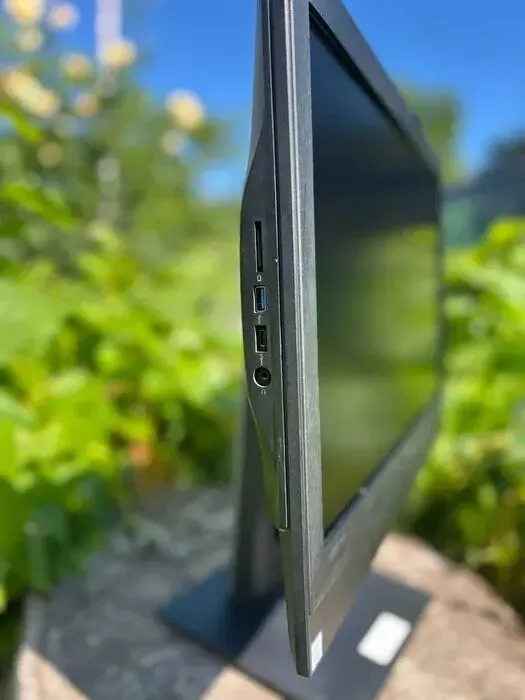 Моноблок Dell OptiPlex 7450 All-in-One / 23.8" (1920x1080) IPS / Intel Core i3-6100 (2 (4) ядра по 3.7 GHz) / 8 GB DDR4 / 128 GB SSD / Intel HD Graphics 530 / WebCam б/в - зображення 5