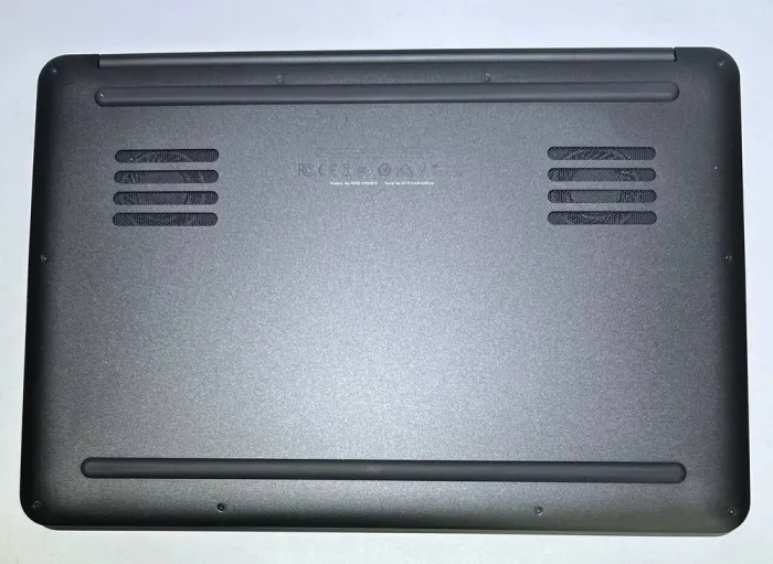 Ігровий ноутбук Razer Blade 14 RZ09-0195 / 14" (1920x1080) IPS / Intel Core i7-7700HQ (4 (8) ядра по 2.8 - 3.8 GHz) / 16 GB DDR4 / 512 GB SSD NVMe / nVidia GeForce GTX 1060, 6 GB GDDR5, 192-bit / WebCam / Win 11 б/в - зображення 7