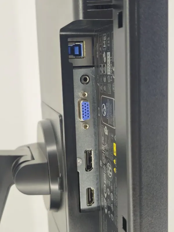 Монітор Lenovo ThinkVision T2224pD / 22" (1920x1080) IPS / 1x HDMI, 1x DisplayPort, 1x VGA, 4x USB 2.0 / VESA 100x100 / Pivot б/в - зображення 6