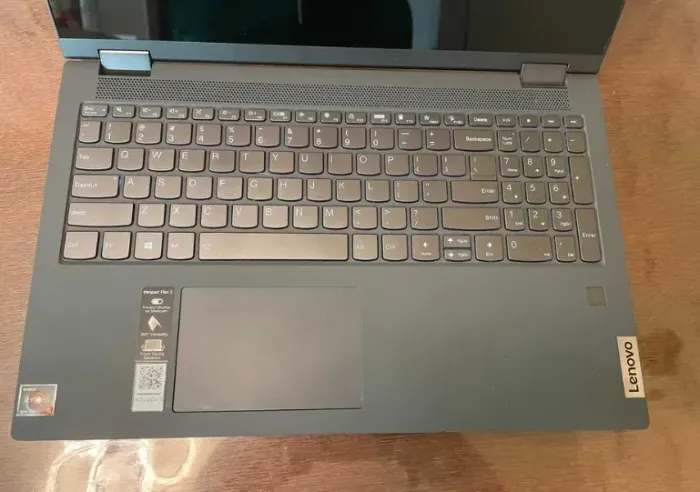 Ноутбук-трансформер Lenovo Flex 5 15ALC05 / 15.6" (1920x1080) IPS Touch / AMD Ryzen 5 5500U (6 (12) ядер по 2.1 - 4.0 GHz) / 8 GB DDR4 / 256 GB SSD / AMD Radeon Vega 7 / WebCam б/в - зображення 5