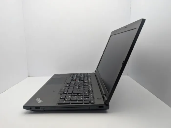 Ноутбук Lenovo ThinkPad L540 / 15.6" (1366x768) TN / Intel Core i3-4000M (2 (4) ядра по 2.4 GHz) / 8 GB DDR3 / 1000 GB HDD / Intel HD Graphics 4600 / WebCam / DVD-ROM б/в - зображення 5