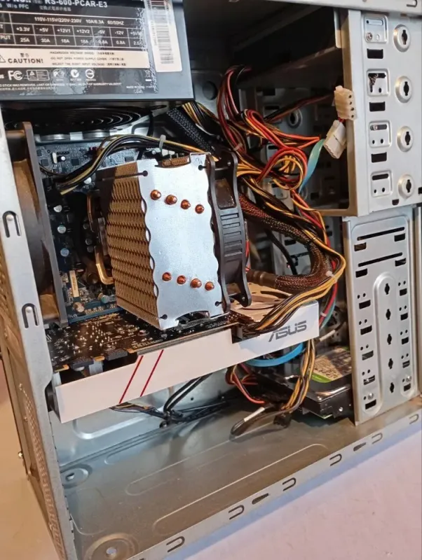 Ігровий ПК Б-клас Cooler Master CMP-350 Tower / Intel Xeon E3-1230 v2 (4 (8) ядра по 3.3 - 3.7 GHz) / 16 GB DDR3 / 240 GB SSD + 1000 GB HDD / nVidia GeForce GTX 970, 4 GB GDDR5, 256-bit / DVD-RW / 600W б/в - зображення 6