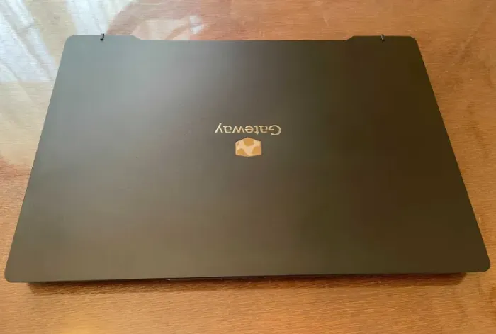 Ультрабук Gateway GWTC71427-BK / 14" (1920x1080) IPS Touch / Intel Core i7-1255U (10 (12) ядер по 1.7 - 4.7 GHz) / 8 GB DDR4 / 512 GB SSD / Intel Iris Xe Graphics eligible / WebCam - зображення 3