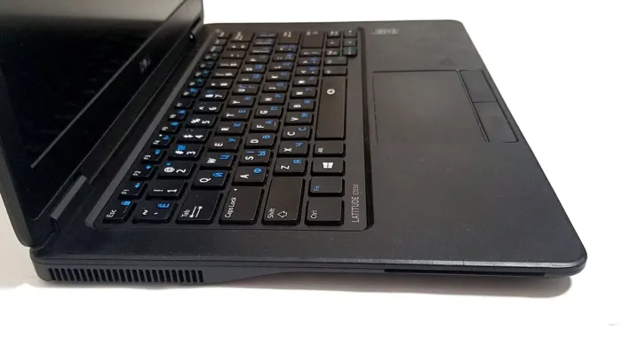 Нетбук Dell Latitude E7250 / 12.5" (1366x768) TN / Intel Core i7-5600U (2 (4) ядра по 2.6 - 3.2 GHz) / 8 GB DDR3 / 180 GB SSD / Intel HD Graphics 5500 / WebCam / Win 10 Pro б/в - зображення 3