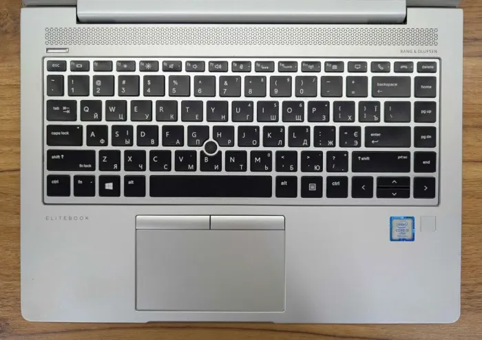 Ультрабук HP EliteBook 840 G5 / 14" (1920x1080) IPS / Intel Core i5-7300U (2 (4) ядра по 2.6 - 3.5 GHz) / 8 GB DDR4 / 240 GB SSD / Intel UHD Graphics 620 / WebCam / Fingerprint / Windows 10 б/в - зображення 3