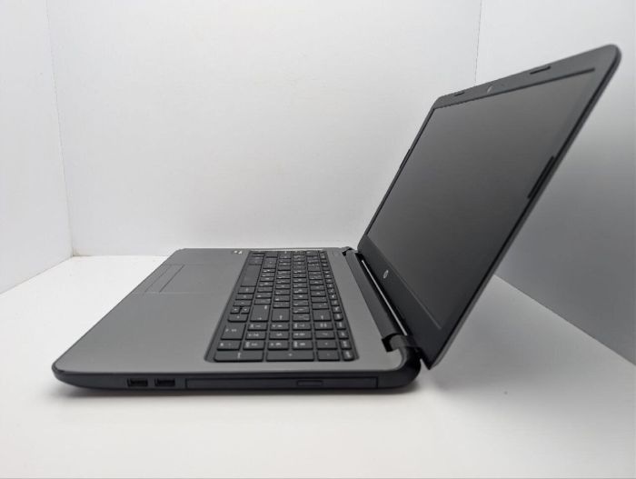 Ноутбук HP 15 g003sr / 15.6" (1366x768) TN / AMD A8-6410 (4 ядра по 2.0 - 2.4 GHz) / 8 GB DDR3 / 128 GB SSD / AMD Radeon R5 Graphics / WebCam / DVD-ROM б/в - зображення 5
