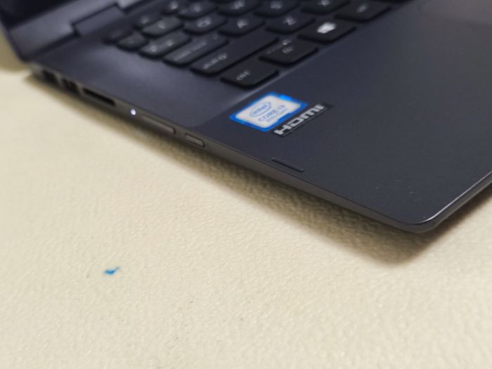 Ноутбук-трансформер Asus Vivobook TP412FA 2-in-1 / 14" (1920x1080) IPS / Intel Core i3-8145U (2 (4) ядер по 2.1 - 3.9 GHz) / 8 GB DDR4 / 256 GB SSD / Intel UHD Graphics / WebCam б/в - зображення 5