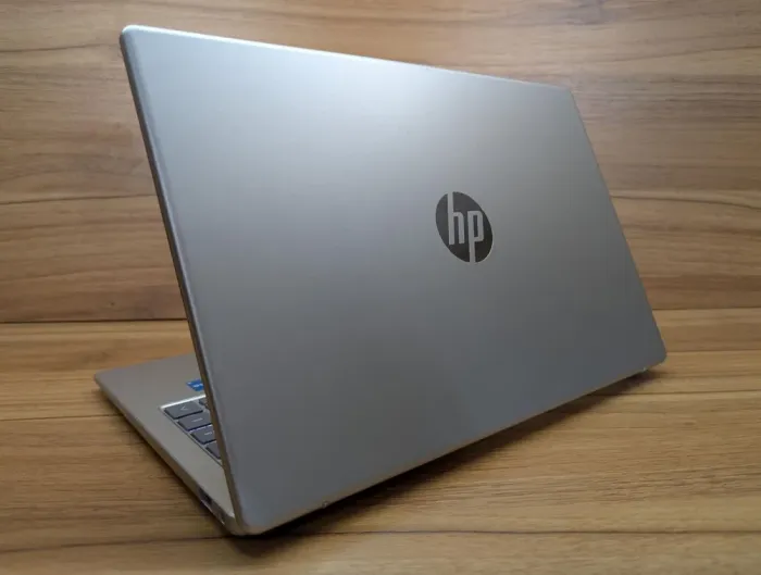 Ультрабук HP 14-ep0033cl / 14" (1920x1080) IPS / Intel Core i3-1315U (6 (8) ядер по 3.3 - 4.5 GHz) / 16 GB DDR4 / 512 GB SSD / Intel UHD Graphics / WebCam / Windows 11 б/в - зображення 7