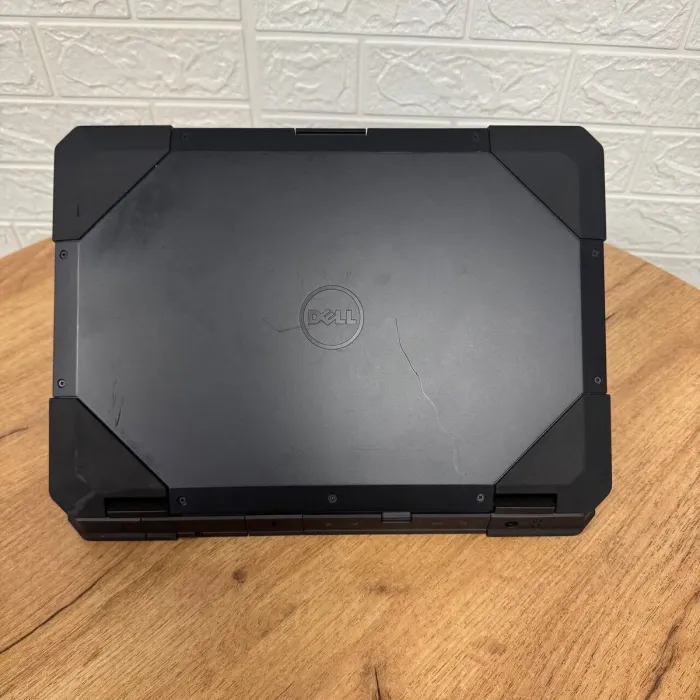 Захищений ноутбук Б-клас Dell Latitude 5414 Rugged / 14" (1366x768) TN / Intel Core i3-6100U (2 (4) ядра по 2.3 GHz) / 8 GB DDR4 / 256 GB SSD / Intel HD Graphics 520 / WebCam б/в - зображення 3