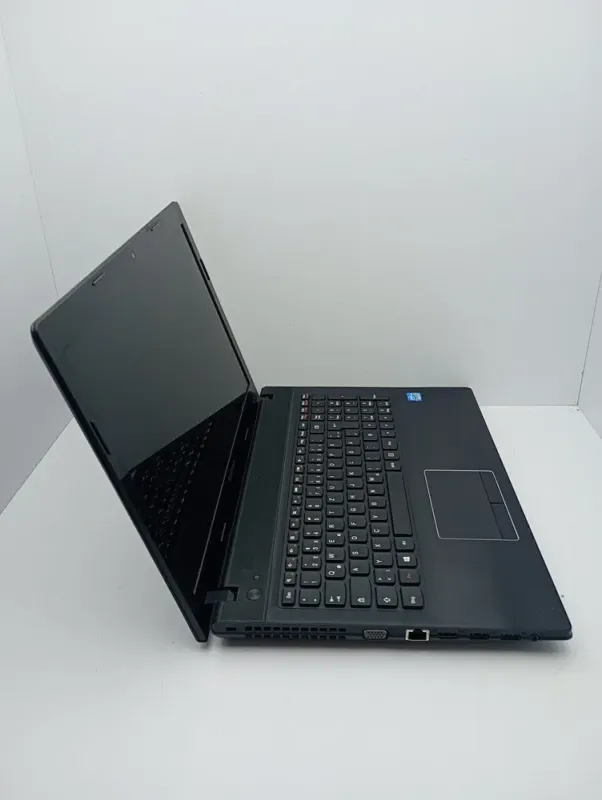 Ноутбук Lenovo G500 / 15.6" (1366x768) TN / Intel Core i3-3110M (2 (4) ядра по 2.4 GHz) / 6 GB DDR3 / 500 GB HDD / Intel HD Graphics 4000 / WebCam б/в - зображення 5