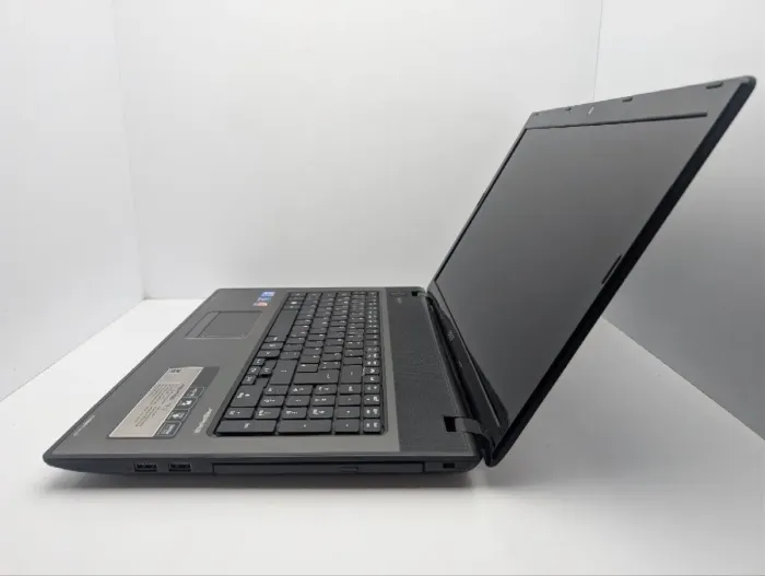 Ноутбук Acer Aspire 7741G / 17.3" (1600x900) TN / Intel Core i5-460M (2 (4) ядра по 2.5 - 2.8 GHz) / 6 GB DDR3 / 500 GB HDD / AMD Radeon HD 5650, 1 GB GDDR3, 128-bit / WebCam / DVD-ROM б/в - изображение 5