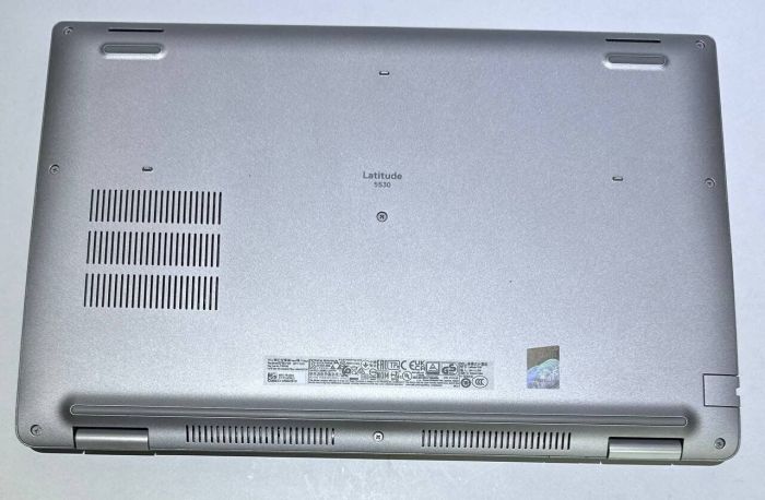 Ультрабук Dell Latitude 5530 / 15.6" (1920x1080) IPS / Intel Core i7-1265U (10 (12) ядер по 3.6 - 4.8 GHz) / 16 GB DDR4 / 256 GB SSD M.2 / Intel Iris Xe Graphics / WebCam / Win 11 Pro б/в - зображення 6