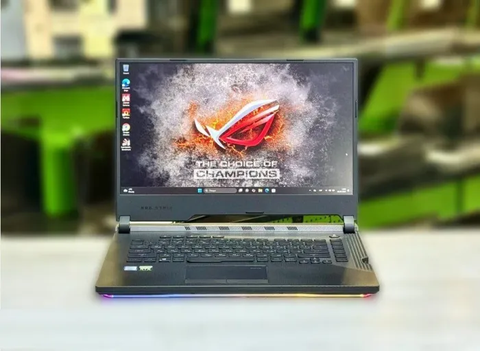 Ігровий ноутбук Б-клас Asus ROG Strix G531G / 15.6" (1920x1080) IPS / Intel Core i7-9750H (6 (12) ядер по 2.6 - 4.5 GHz) / 16 GB DDR4 / 1000 GB SSD M.2 / nVidia GeForce RTX 2070, 8 GB GDDR6, 256-bit / Win 10 б/в - зображення 2