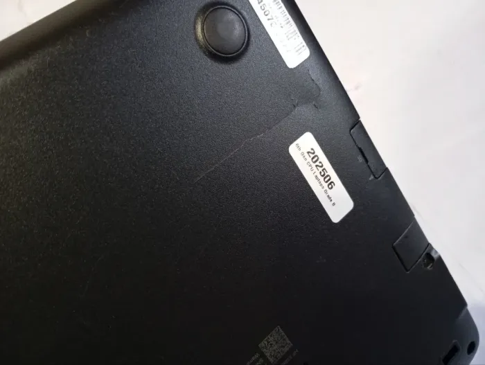 Ультрабук Б-клас HP EliteBook 840 G3 / 14" (1366x768) TN / Intel Core i7-6600U (2 (4) ядра по 2.6 - 3.4 GHz) / 8 GB DDR4 / 240 GB SSD / Intel HD Graphics 520 / WebCam б/в - зображення 9