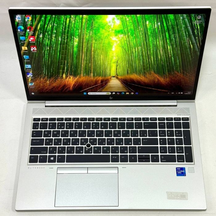 Ультрабук HP EliteBook 850 G8 / 15.6" (1920x1080) IPS / Intel Core i7-1185G7 (4 (8) ядра по 3.0 - 4.8 GHz) / 32 GB DDR4 / 512 GB SSD M.2 / Intel Iris Xe Graphics / WebCam / Fingerprint / Windows 11 Pro б/в - изображение 3
