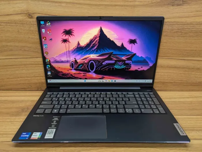 Ноутбук Lenovo IdeaPad 5 15IAL 7 / 15.6" (1920x1080) IPS / Intel Core i7-1255U (10 (12) ядер по 3.5 - 4.7 GHz) / 16 GB DDR4 / 1000 GB SSD / Intel Iris Xe Graphics eligible / WebCam / Windows 11 б/в - зображення 2