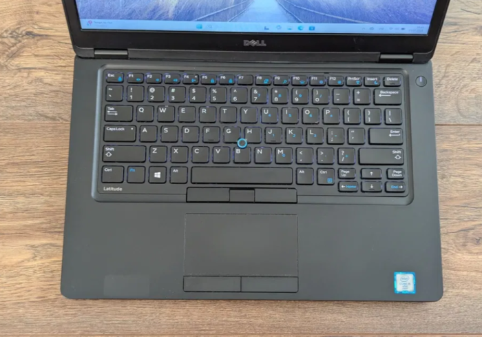 Ноутбук Dell Latitude 5480 / 14" (1366x768) TN / Intel Core i5-6300U (2 (4) ядра по 2.4 - 3.0 GHz) / 8 GB DDR4 / 128 GB SSD / Intel HD Graphics 520 / WebCam б/в - зображення 3