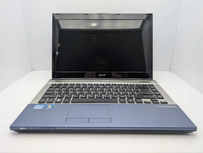 Ноутбук Acer Aspire 4830T / 14" (1366x768) TN / Intel Core i3-2310M (2 (4) ядра по 2.1 GHz) / 8 GB DDR3 / 320 GB HDD / Intel HD Graphics 3000 / WebCam / DVD-ROM б/в - зображення 3