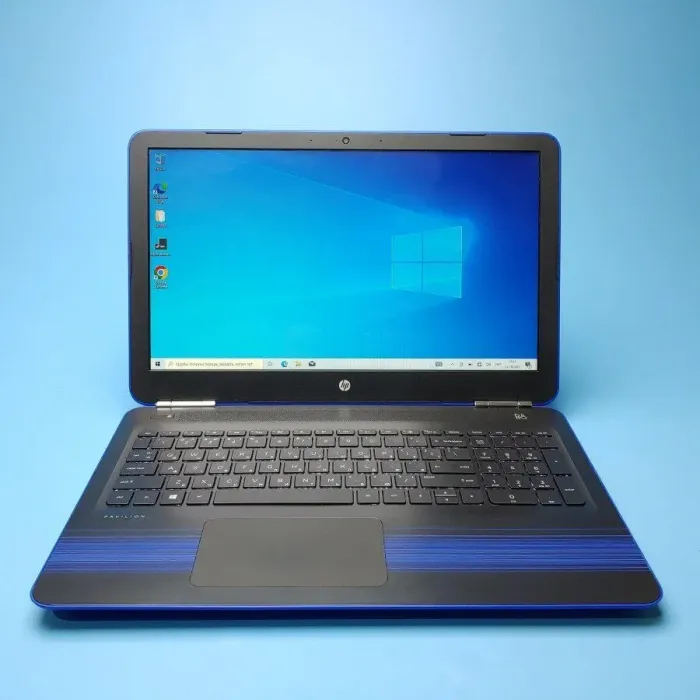 Ноутбук HP Pavilion 15-au193cl / 15.6" (1366x768) TN Touch / Intel Core i5-7200U (2 (4) ядра по 2.5 - 3.1 GHz) / 8 GB DDR4 / 240 GB SSD / Intel HD Graphics 620 / WebCam / DVD-ROM / Win 10 Home  б/в - зображення 2