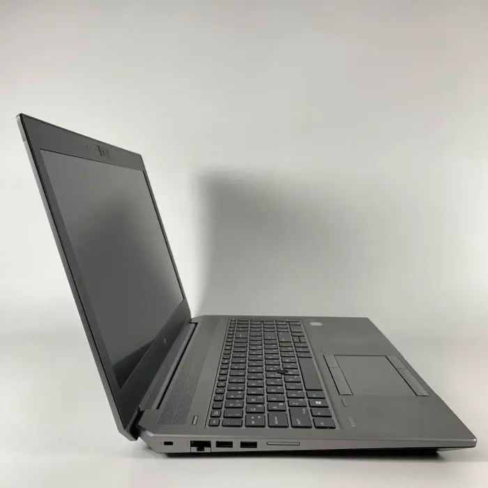 Мобільна робоча станція HP ZBook 15 G5 / 15,6" (1920x1080) IPS / Intel Core i7-8850H (6 (12) ядра по 2,6 - 4,3 ГГц) / 16 ГБ DDR4 / 512 ГБ SSD / nVidia Quadro P1000, 4 ГБ GDDR5, 256-біт / WebCam / TouchID б/в - зображення 4