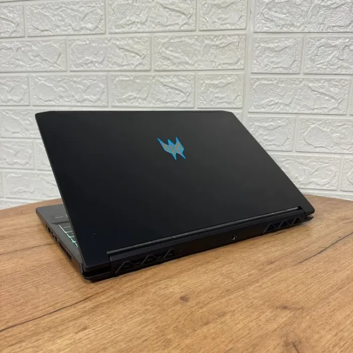 Ігровий ноутбук Б-клас Acer Predator Triton PT315-53 / 15.6" (2560x1440) IPS / Intel Core i7-11800H (8 (16) ядер по 2.3 - 4.6 GHz) / 16 GB DDR4 / 1000 GB SSD / nVidia GeForce RTX 3070, 8 GB GDDR6, 256-bit / WebCam б/в - зображення 6
